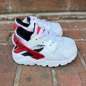 Nike Huarache White Red Black Sneakers Size 4C toddler kids child